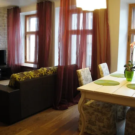 Old Town アパート タリン